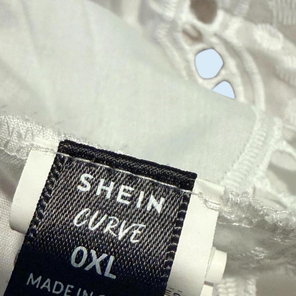 Shein curve size 0xl tan and lace frill edge sweater - Picture 3 of 3